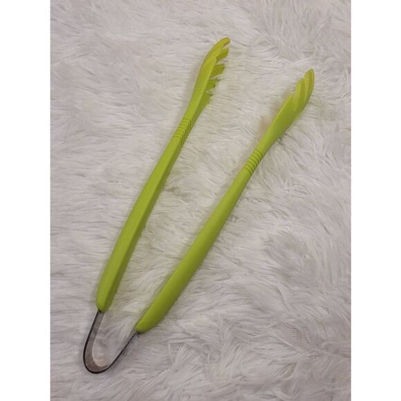Crofton Chartreuse Tongs - Picture 2 of 4